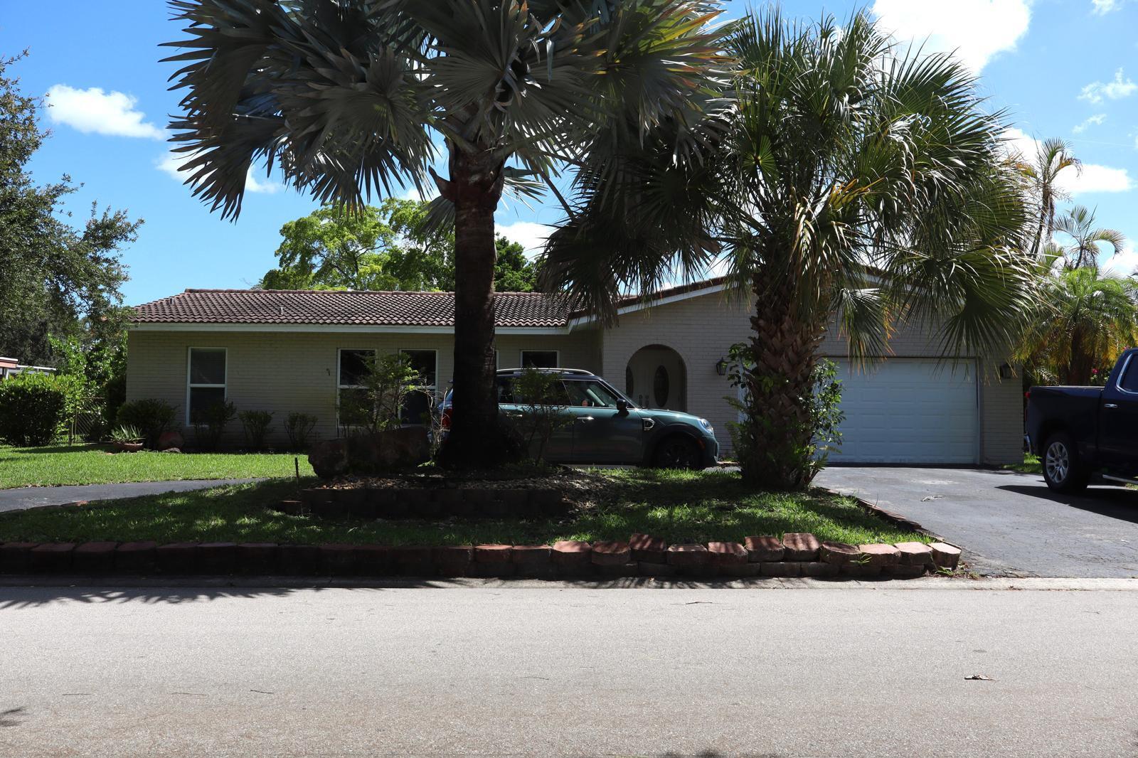 10240 NW 17th Street, Coral Springs, FL 33071, Coral Springs
