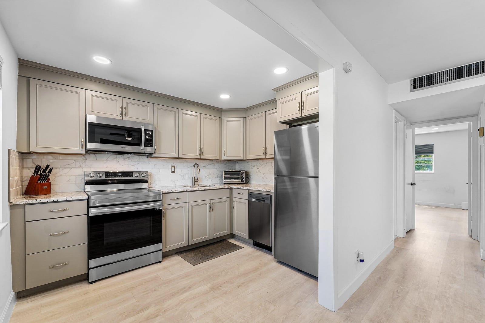 340 NW 19th Street 2020, Boca Raton, FL 33432 photo 1