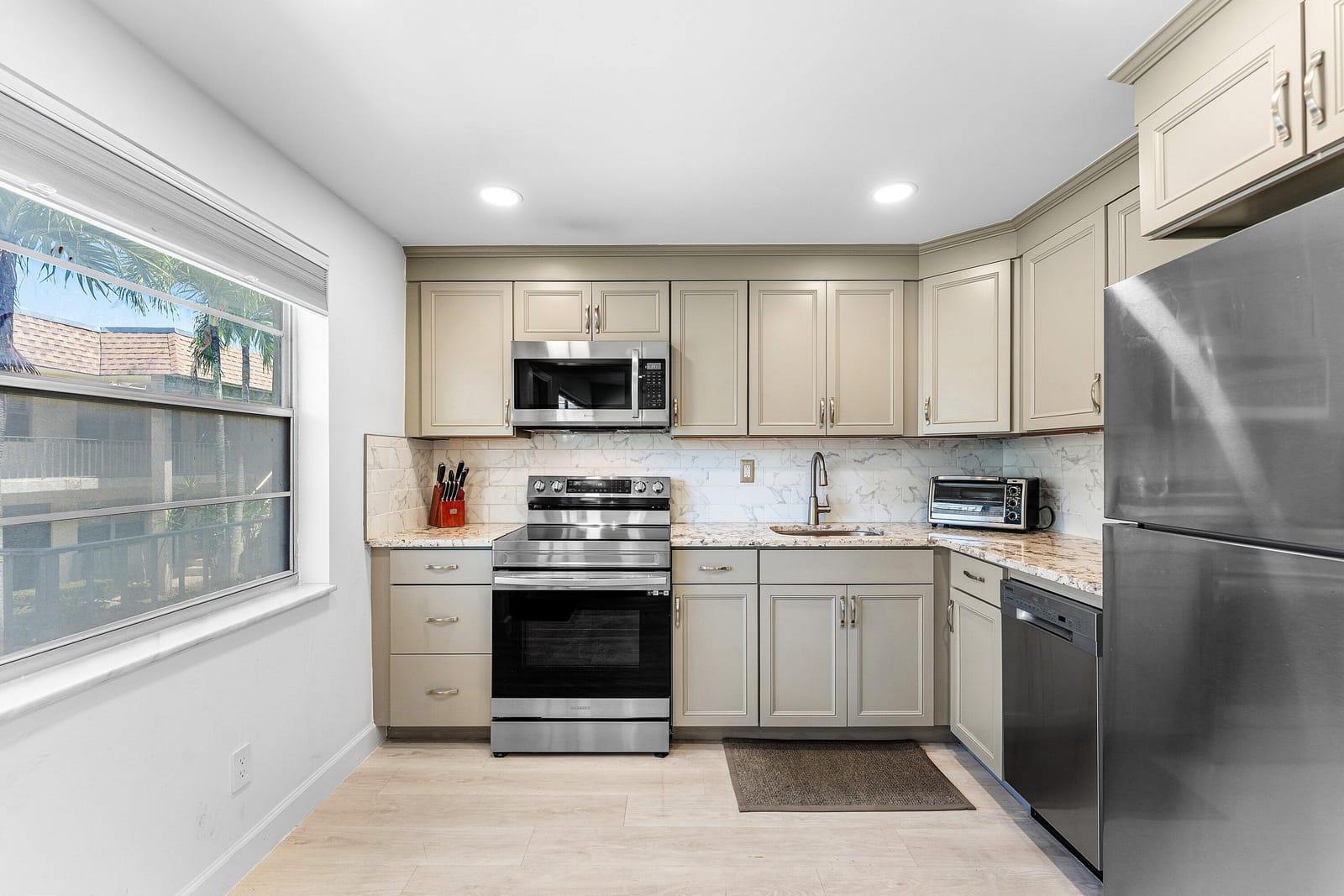 340 NW 19th Street 2020, Boca Raton, FL 33432 photo 4