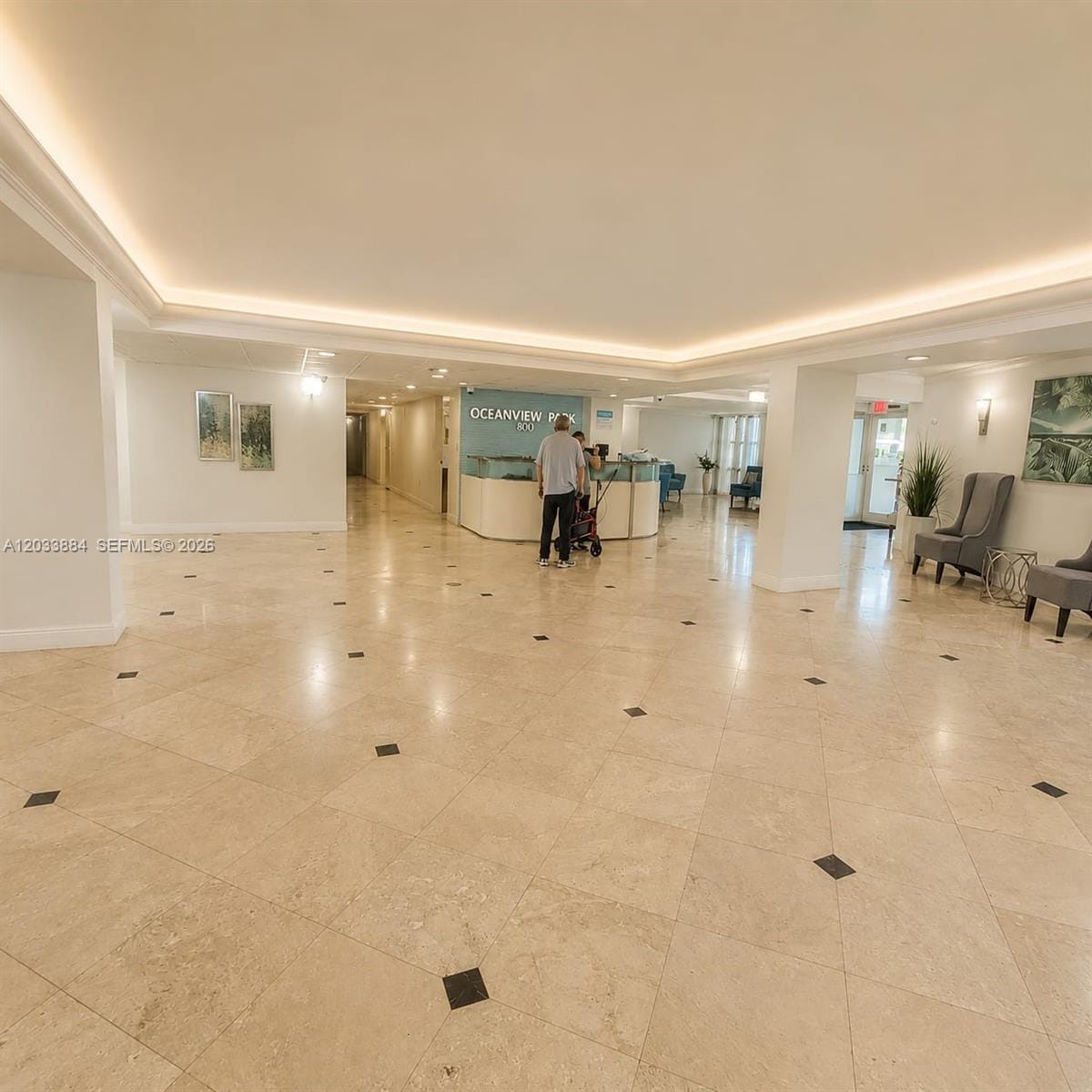 800 Parkview Drive 512, Hallandale Beach, FL 33009 photo 2
