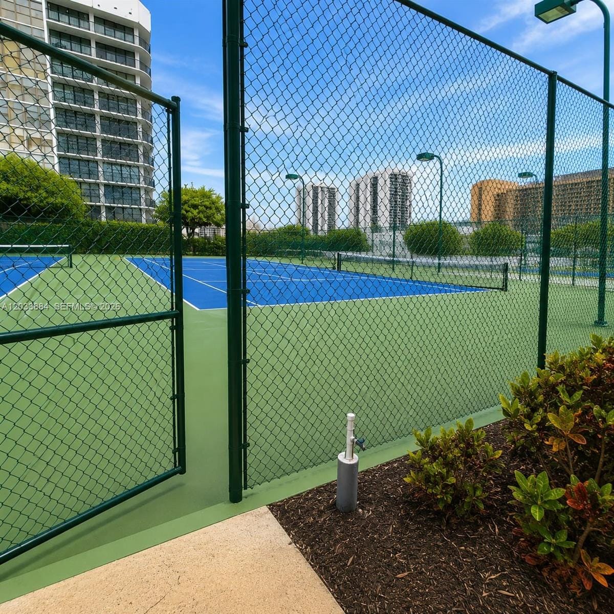 800 Parkview Drive 512, Hallandale Beach, FL 33009 photo 23