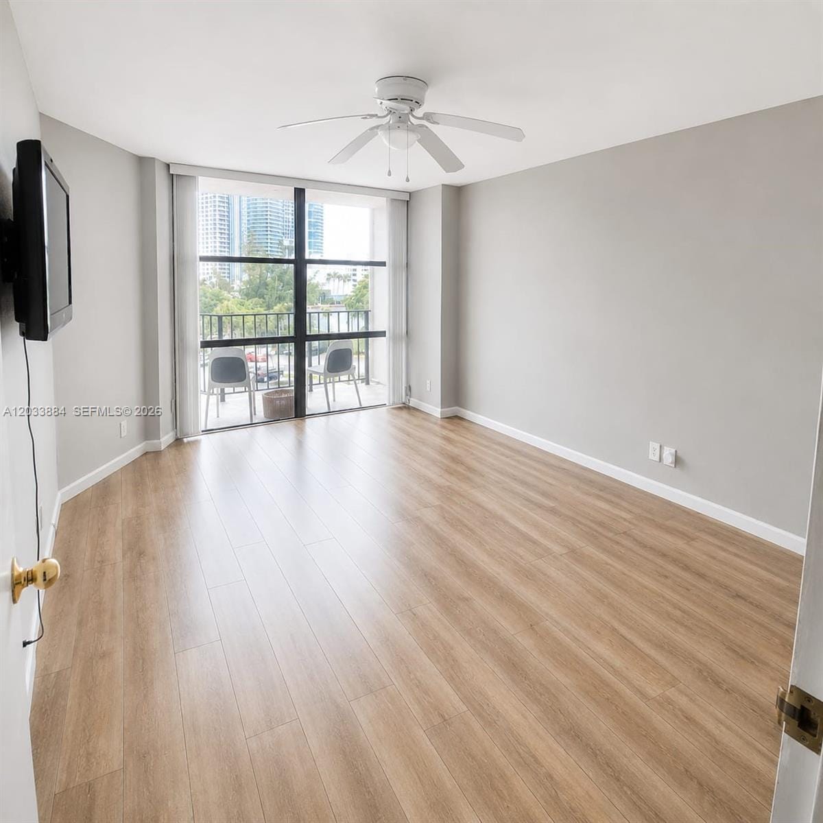 800 Parkview Drive 512, Hallandale Beach, FL 33009 photo 6