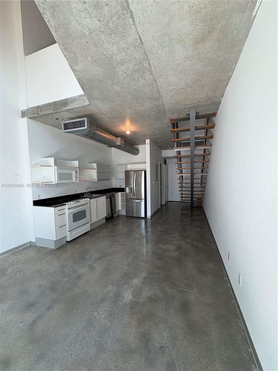690 SW 1st Court 1212, Miami, FL 33130, Miami
