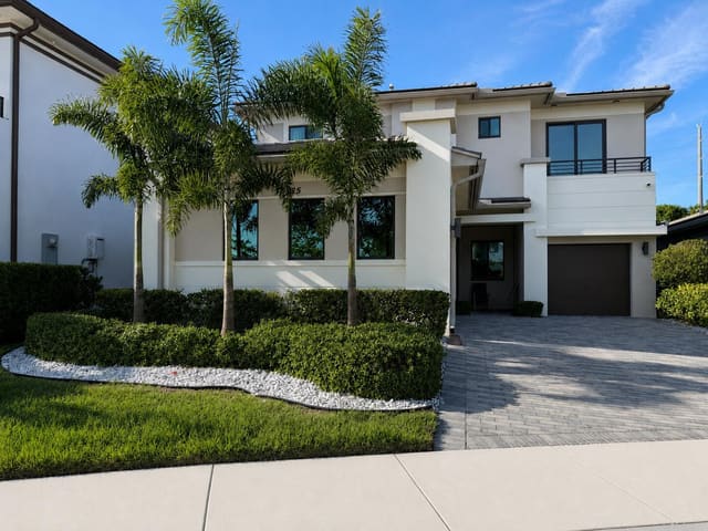 10555 Waves Way, Cascata At Miralago, Parkland, FL
