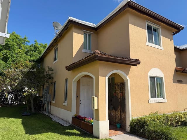 12050 SW 268th Street 7, South Pointe Cove, Homestead, FL