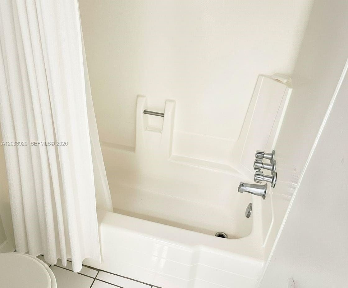 2800 NW 56th Avenue F201 — photo 8
