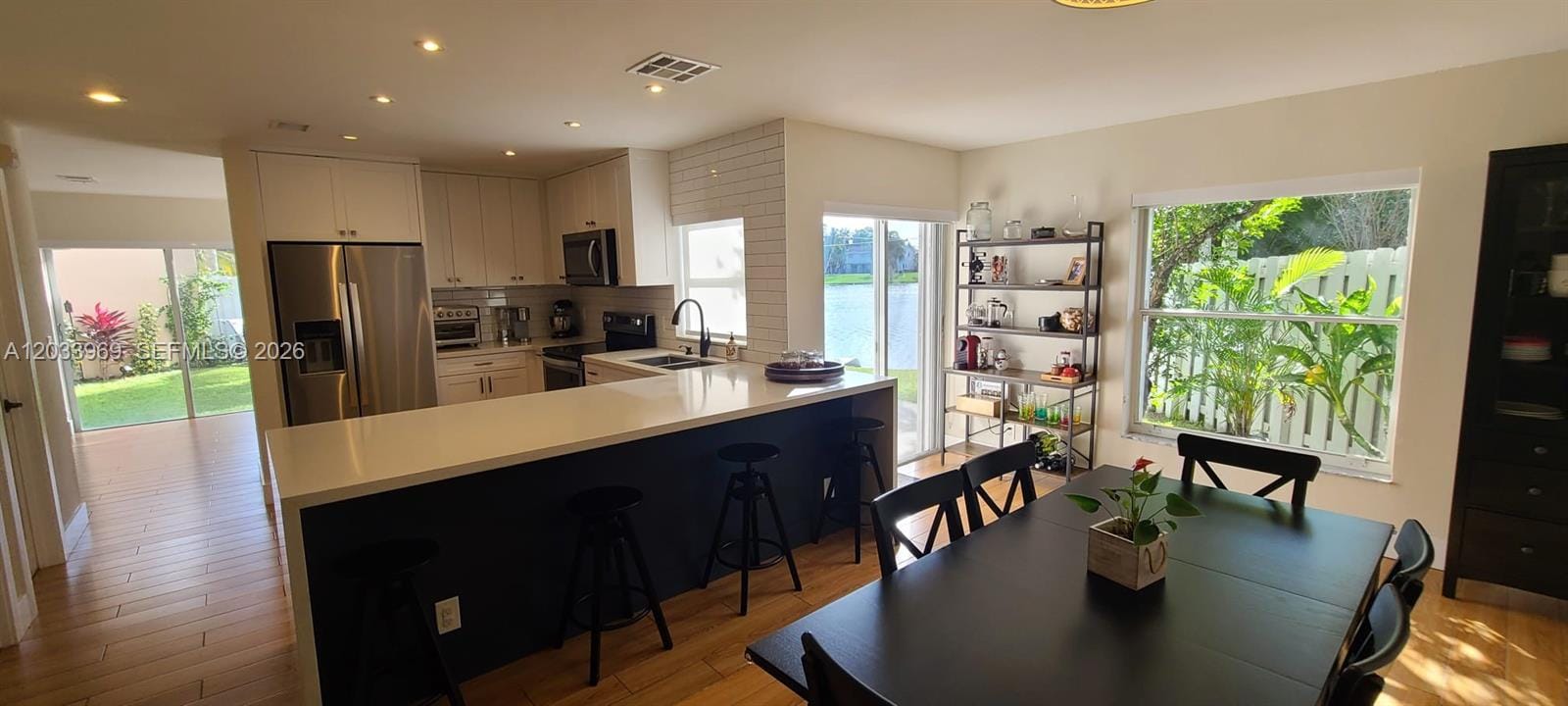 320 SW 99th Avenue, Pembroke Pines, FL 33025 photo 1