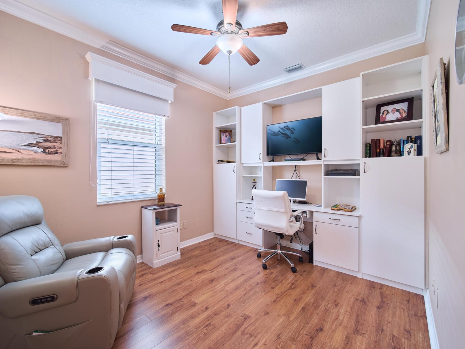 875 NW Sarria Court — photo 8