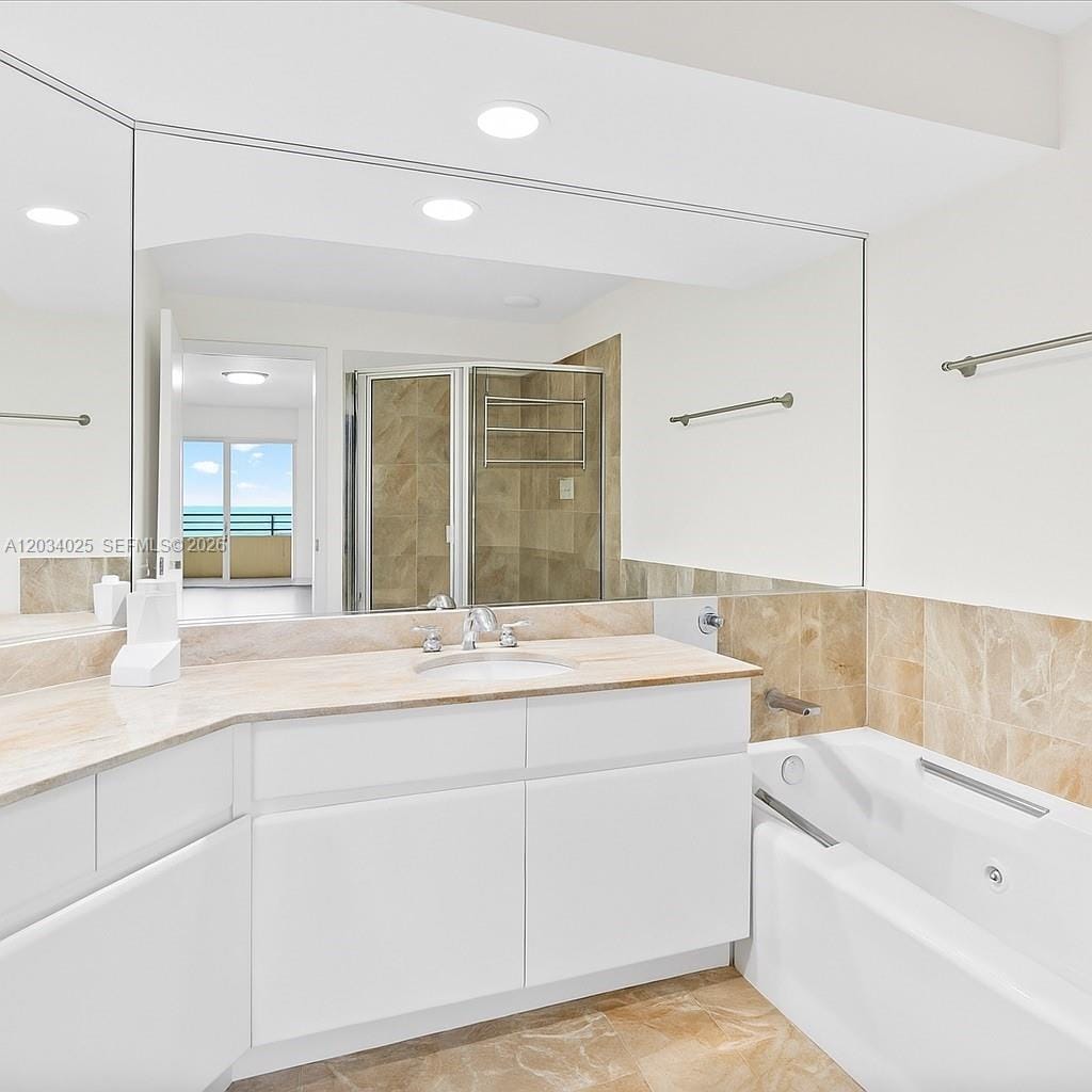 888 Brickell Key Drive 2510, Miami, FL 33131 photo 15