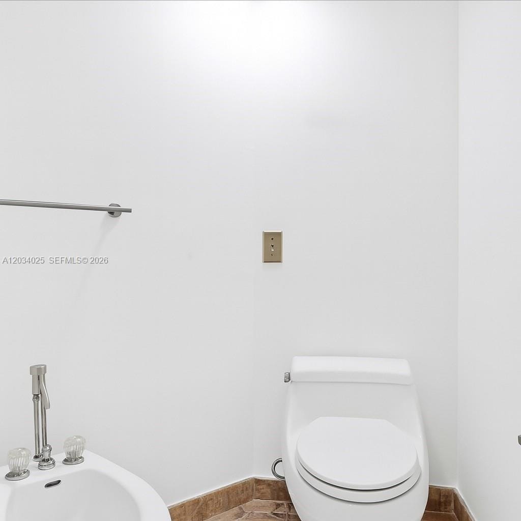 888 Brickell Key Drive 2510, Miami, FL 33131 photo 19