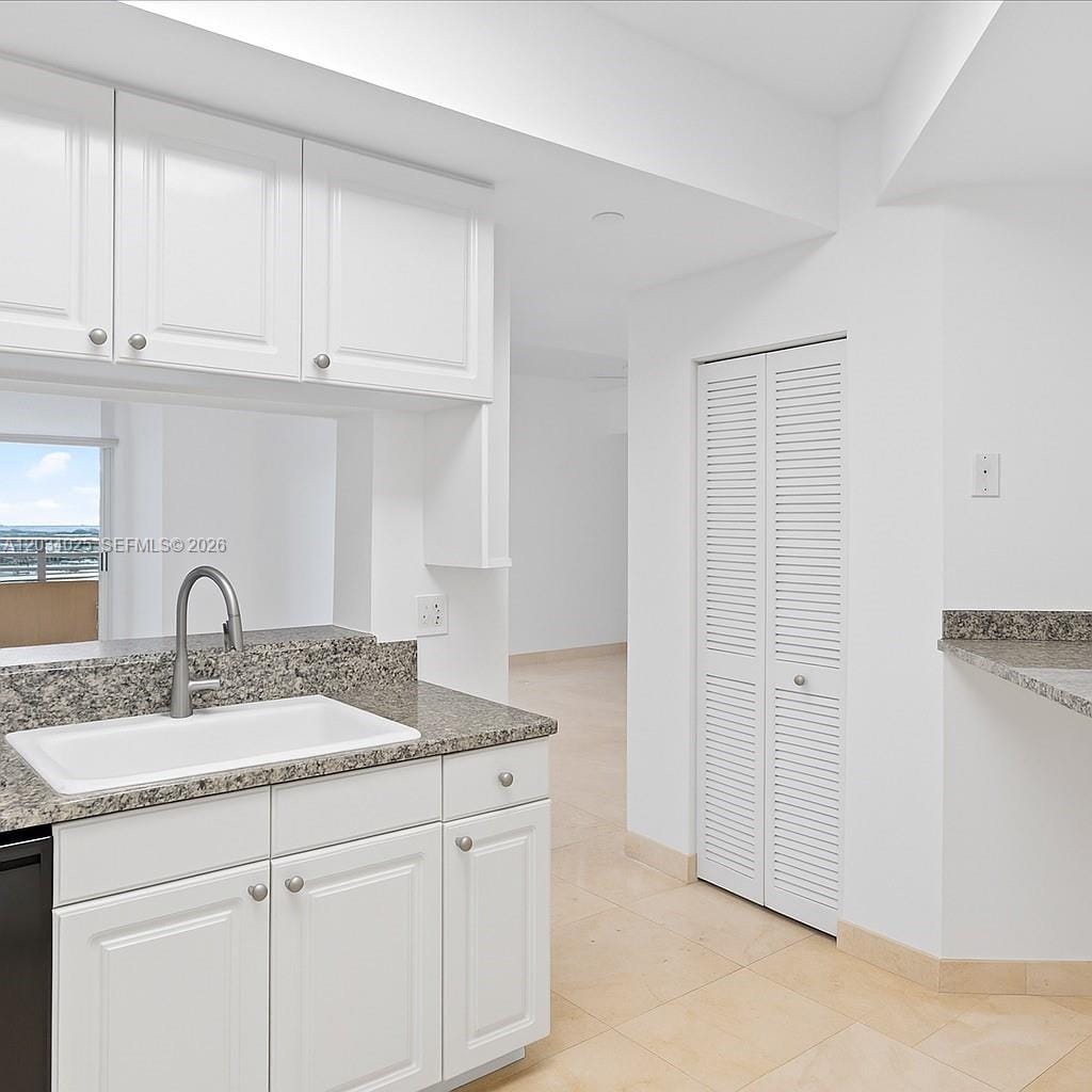 888 Brickell Key Drive 2510, Miami, FL 33131 photo 21