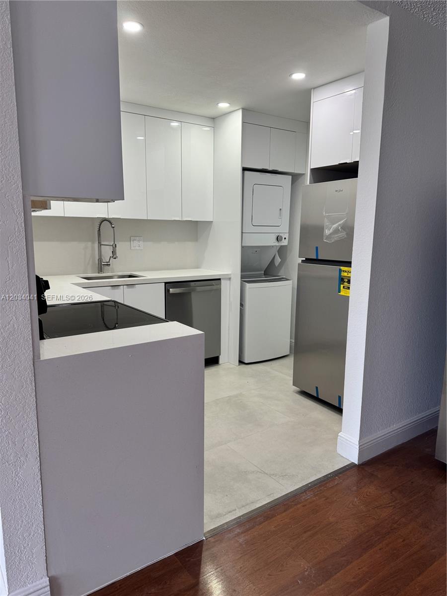 5231 Geneva Way 205, Doral, FL 33166, Doral