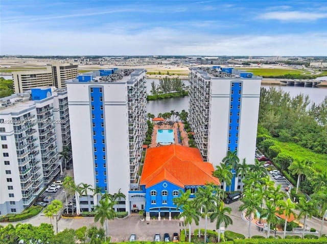 5091 NW 7th Street 906, Blue Lagoon, Miami, FL