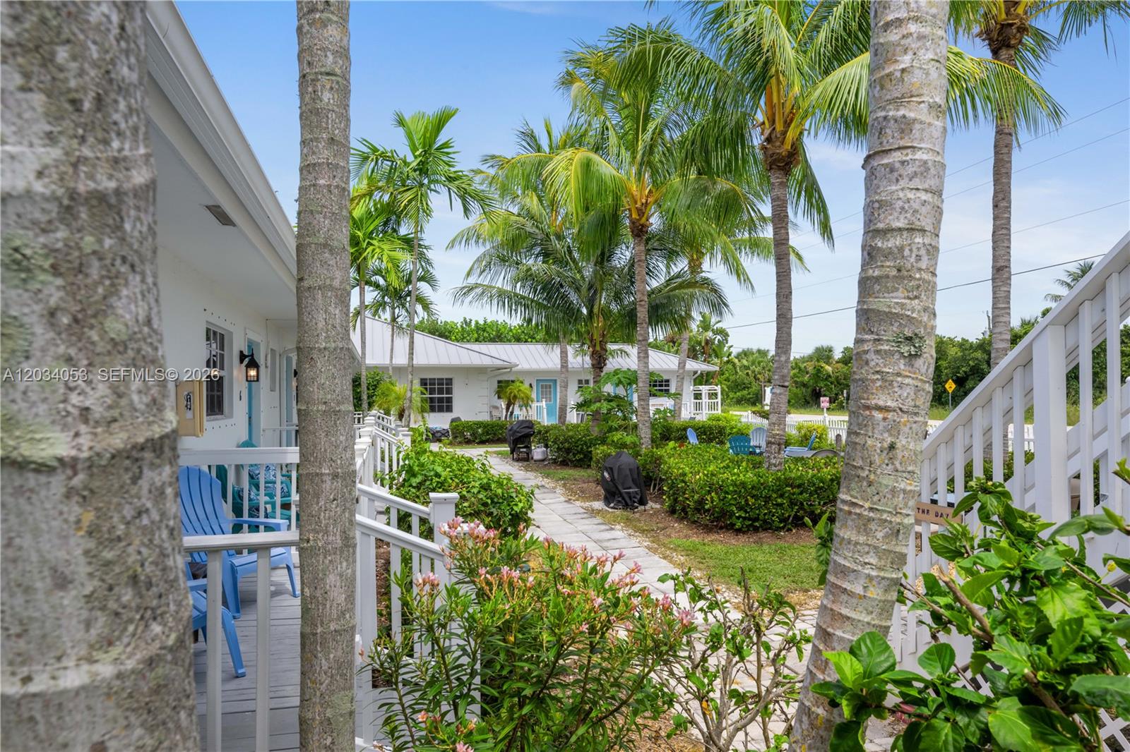 2502 Tamarind Drive — photo 8