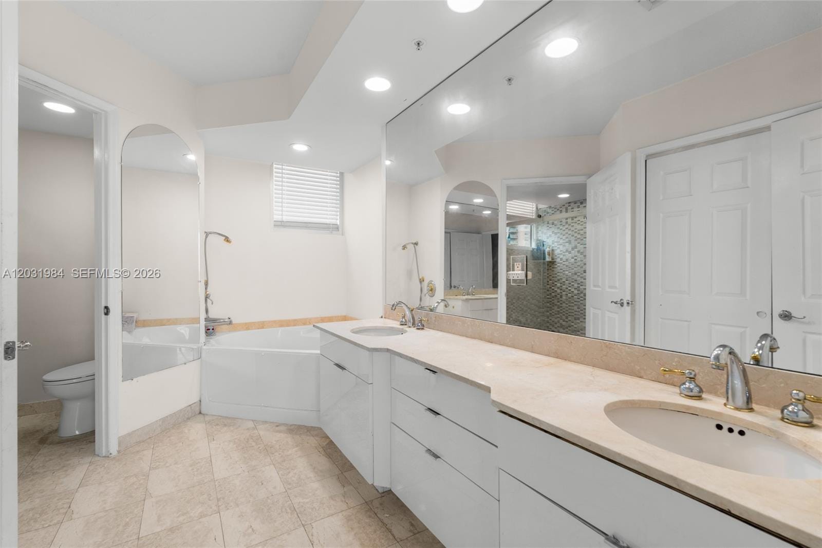 3370 Hidden Bay Drive 1205, Aventura, FL 33180 photo 11