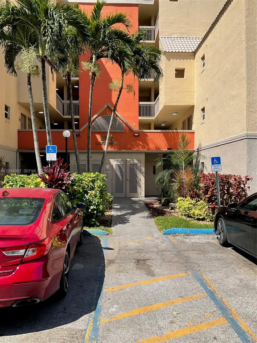 8373 Lake Drive 106, Doral, FL 33166, Doral