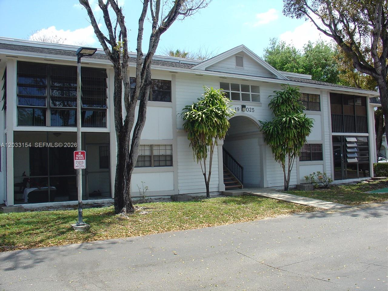 19025 NW 62nd Avenue 202, Hialeah, FL 33015, Hialeah