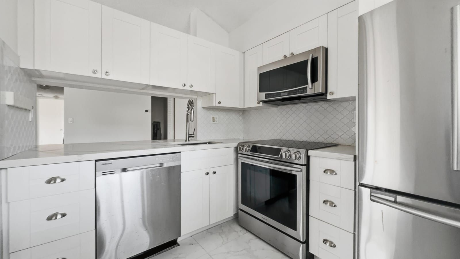 3031 N Oakland Forest Drive 201, Oakland Park, FL 33309 photo 5