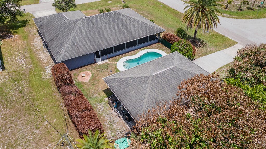 403 SW Cahoon Court — photo 6
