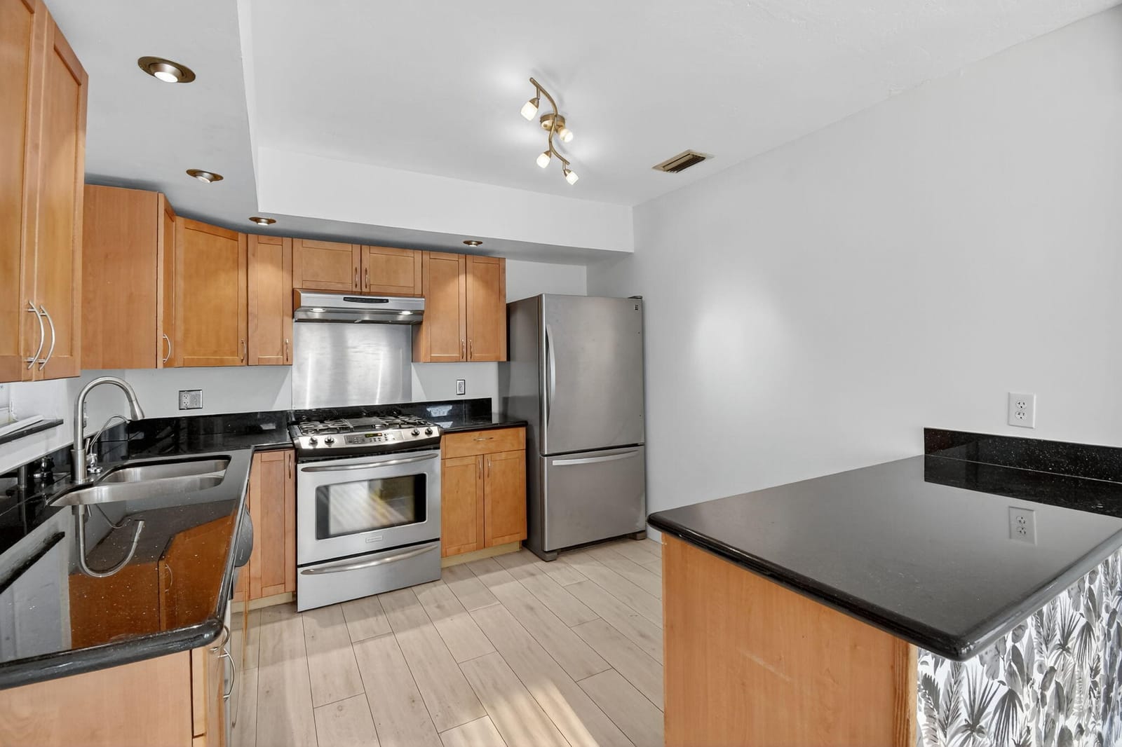 1606 NE 15th Avenue 1606, Fort Lauderdale, FL 33305 photo 5