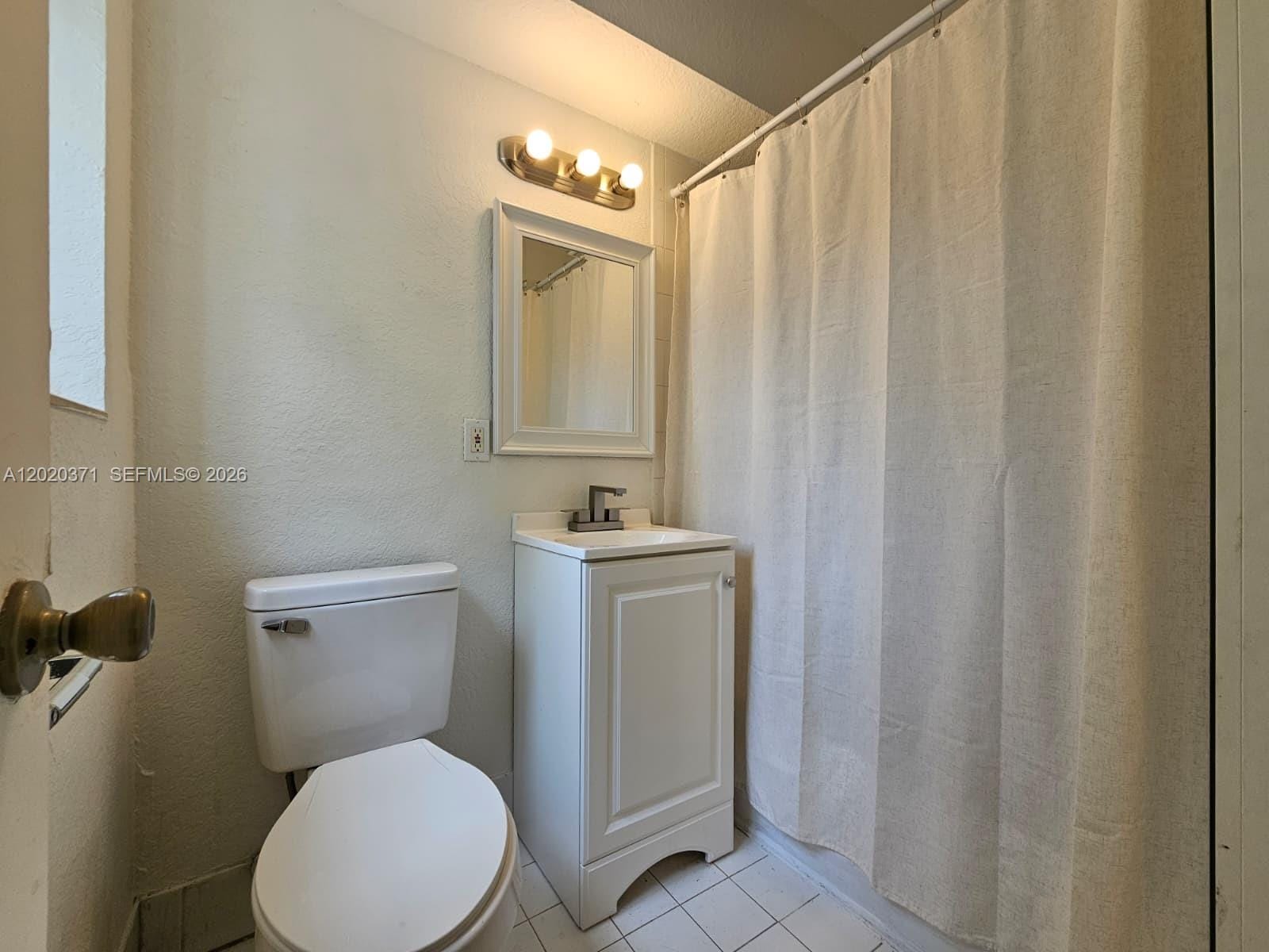 300 NW 84th Terrace 300 — photo 8
