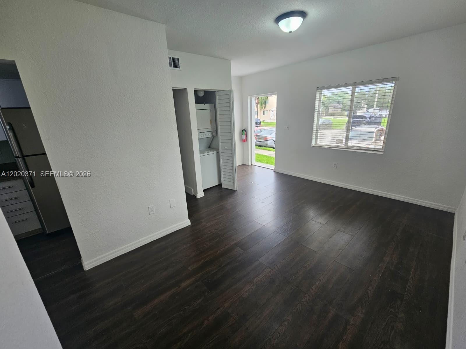 300 NW 84th Terrace 300 — photo 9
