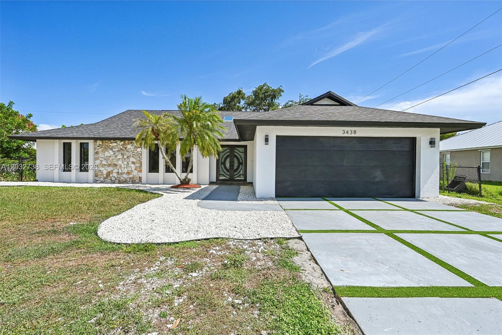 3438 SE Hart Circle — photo 4