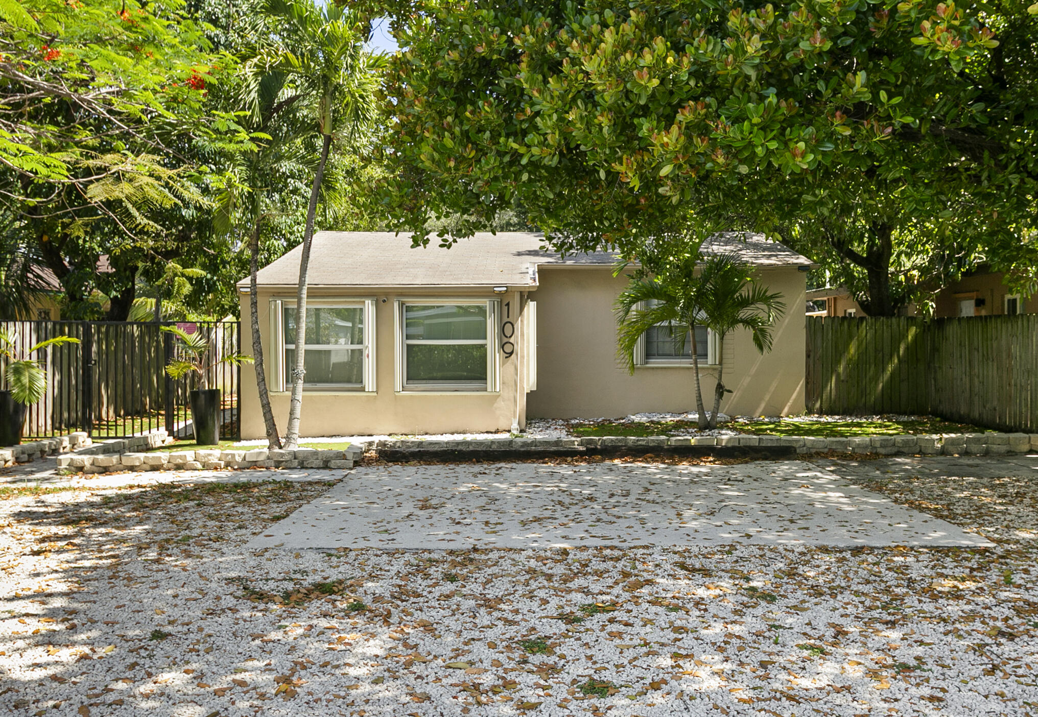 109 SE 23rd Street 1-3, Fort Lauderdale, FL 33316, Fort Lauderdale