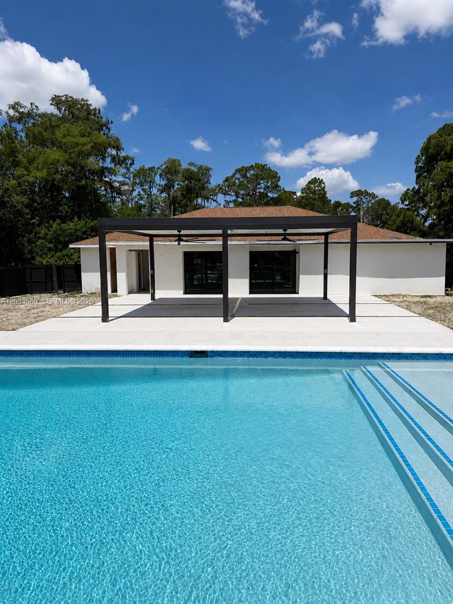 809 Gaylord Avenue S, Lehigh Acres, FL 33974