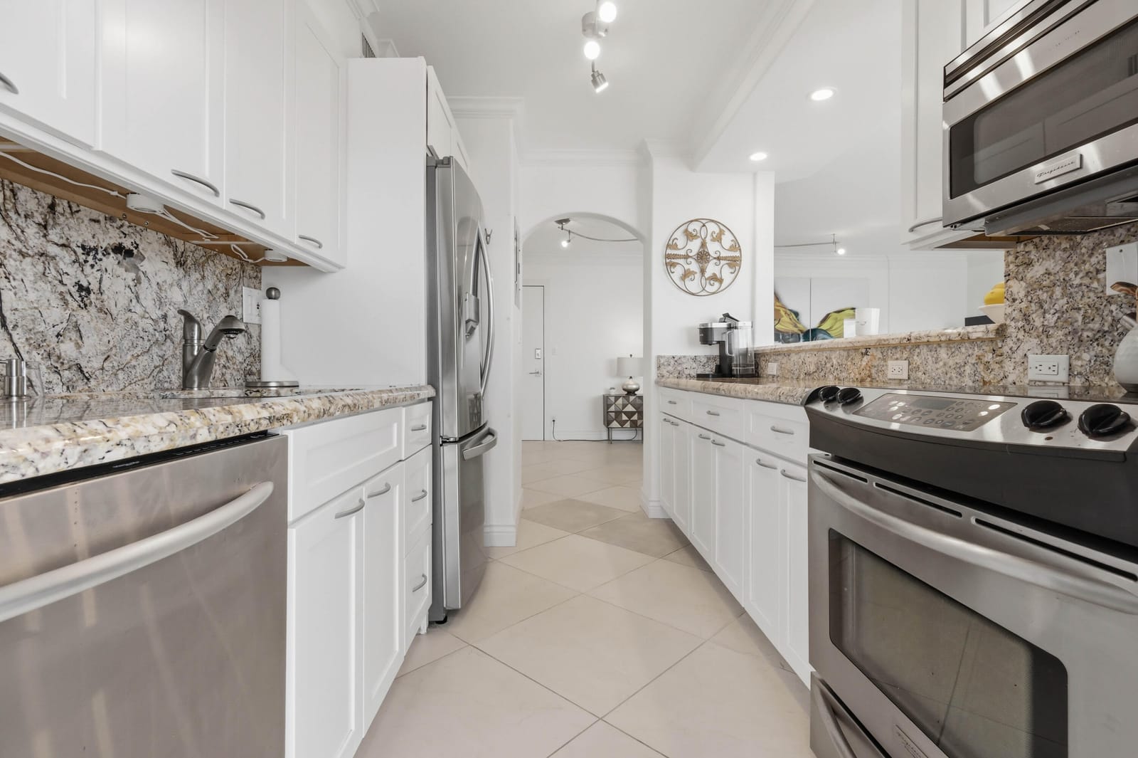 2715 N Ocean Boulevard 10c — photo 8