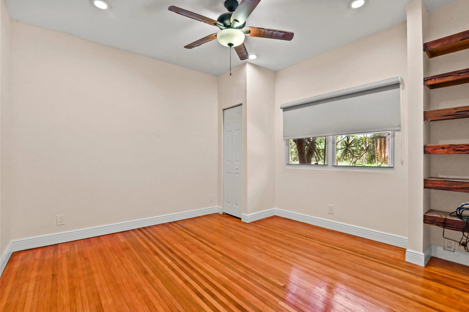 914 30th Court, West Palm Beach, FL 33407 photo 18