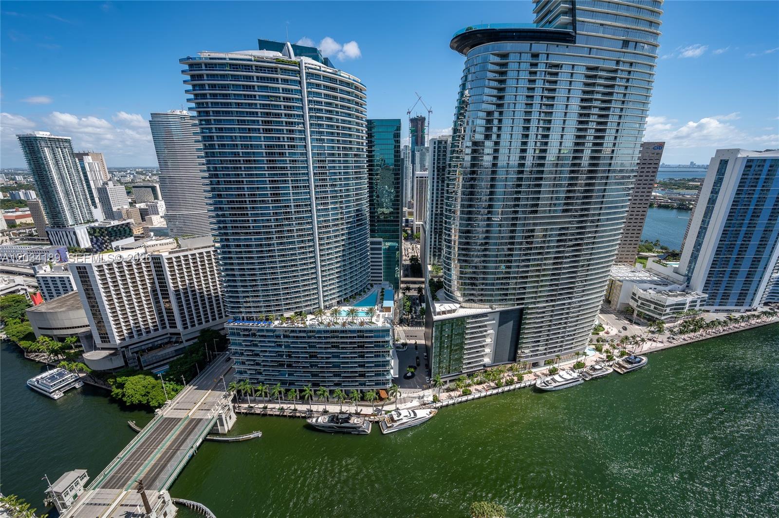 475 Brickell Avenue 4115, Miami, FL 33131, Miami