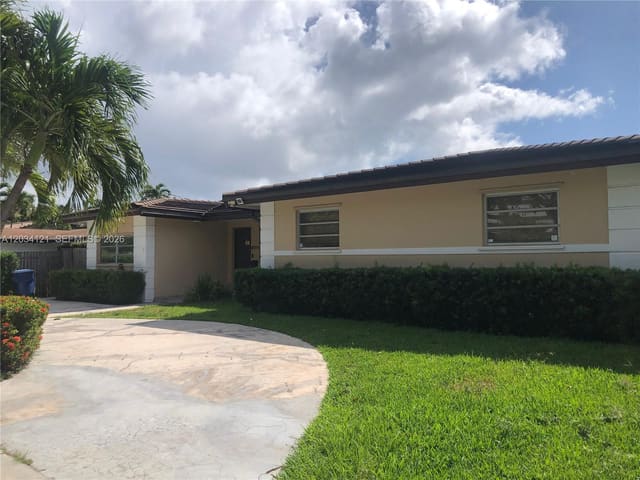 18715 NE 18th Avenue, Miami, FL 33179