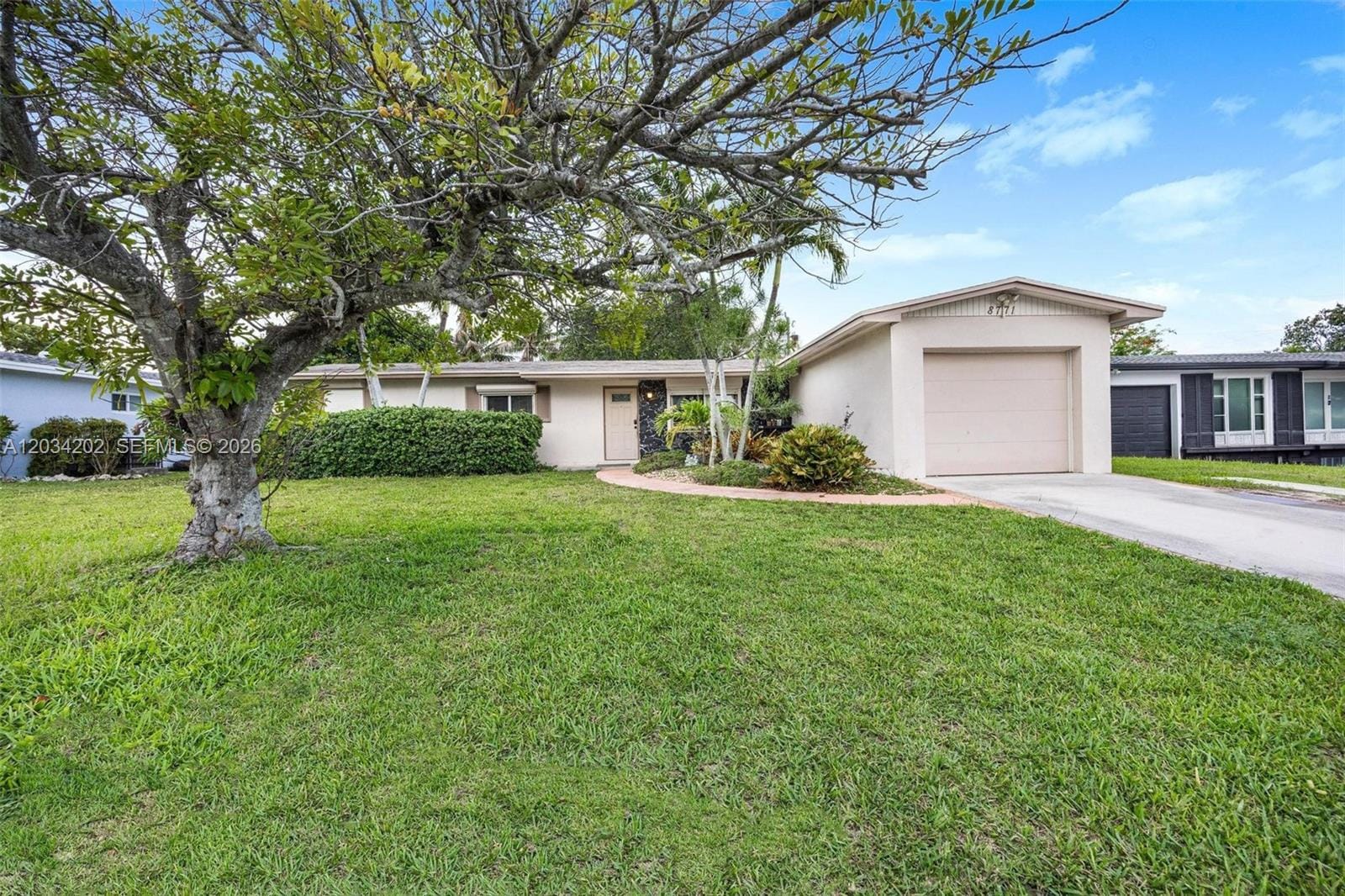 8771 SW 200th Terrace — photo 1