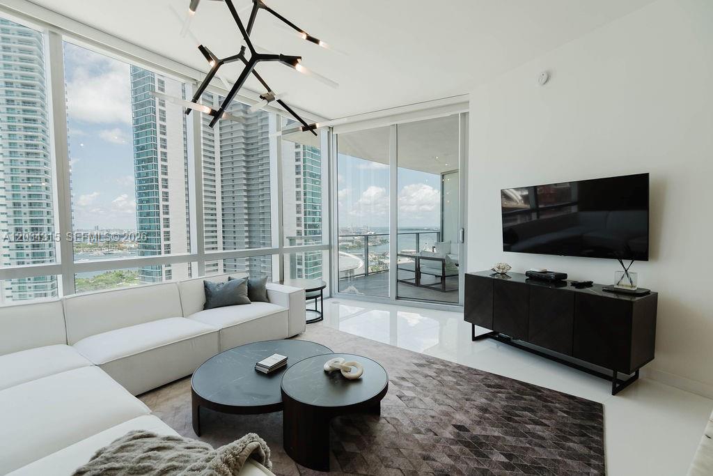 851 NE 1st Avenue 2403, Miami, FL 33132, Miami