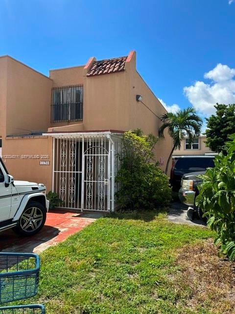 1174 W 40th Street 48, Hialeah, FL 33012, Hialeah