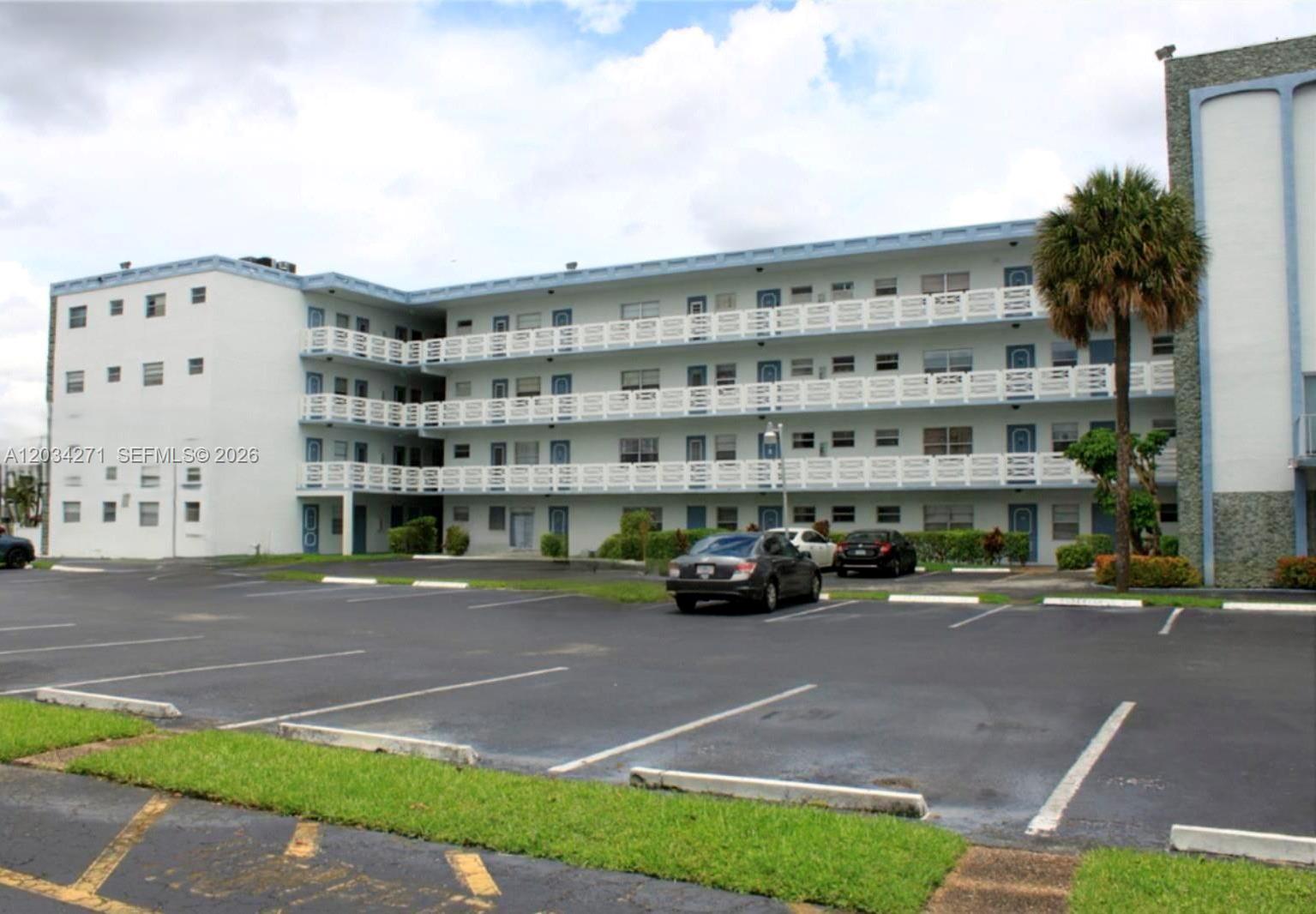 4090 NW 42nd Avenue 304, Lauderdale Lakes, FL 33319, Lauderdale Lakes