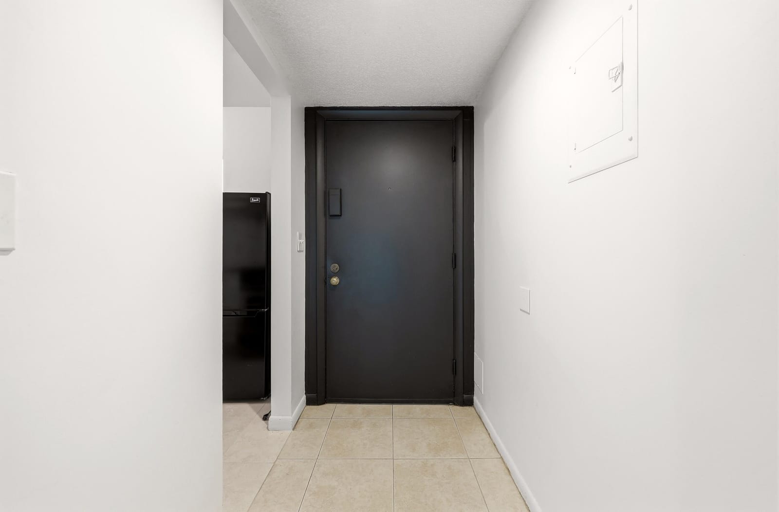 5160 Las Verdes Circle Unit 101, Delray Beach, FL 33484 photo 2
