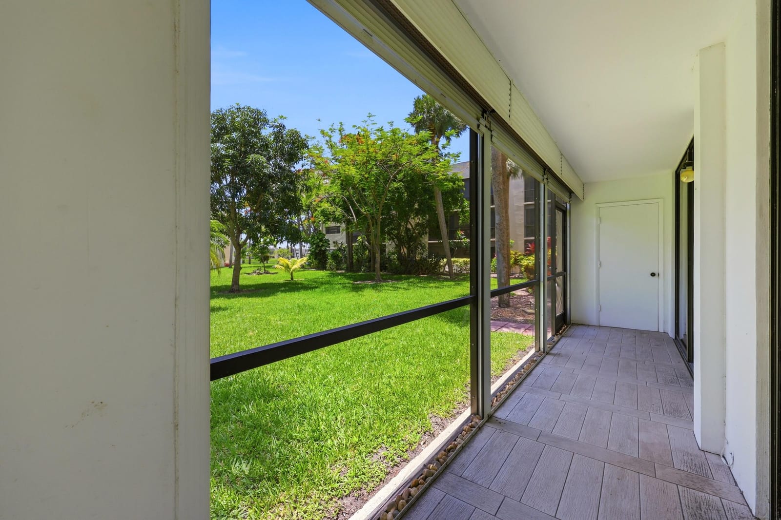 5160 Las Verdes Circle Unit 101, Delray Beach, FL 33484 photo 24
