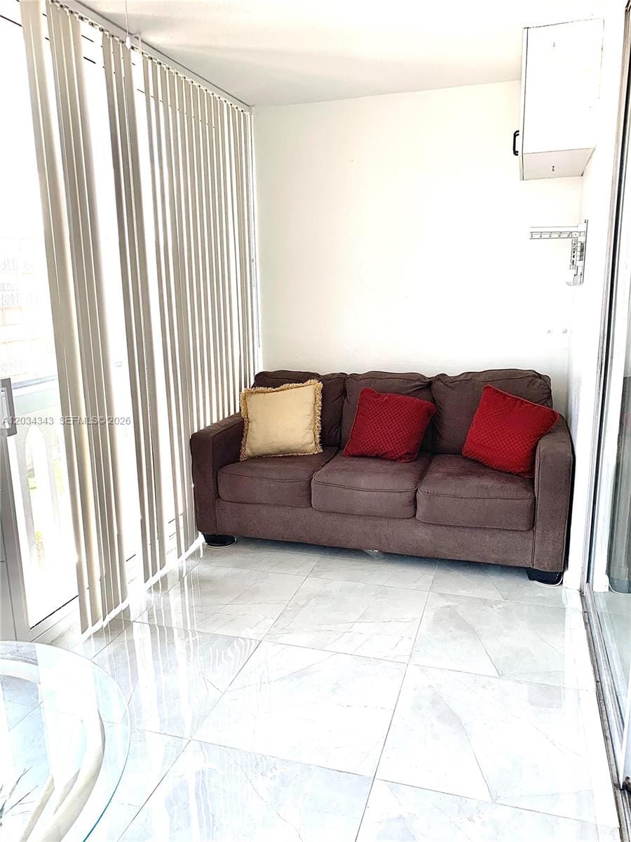 501 NE 14th Avenue 601 — photo 5