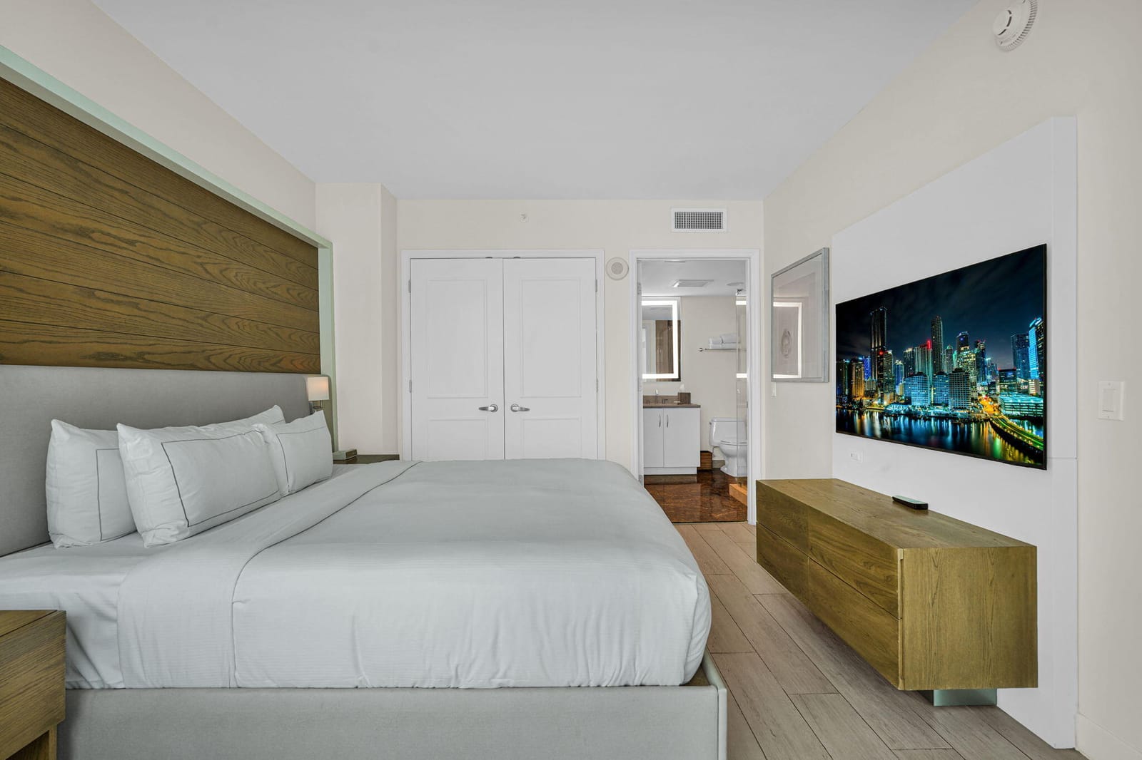 505 N Fort Lauderdale Beach Boulevard 2214, Fort Lauderdale, FL 33304 photo 28
