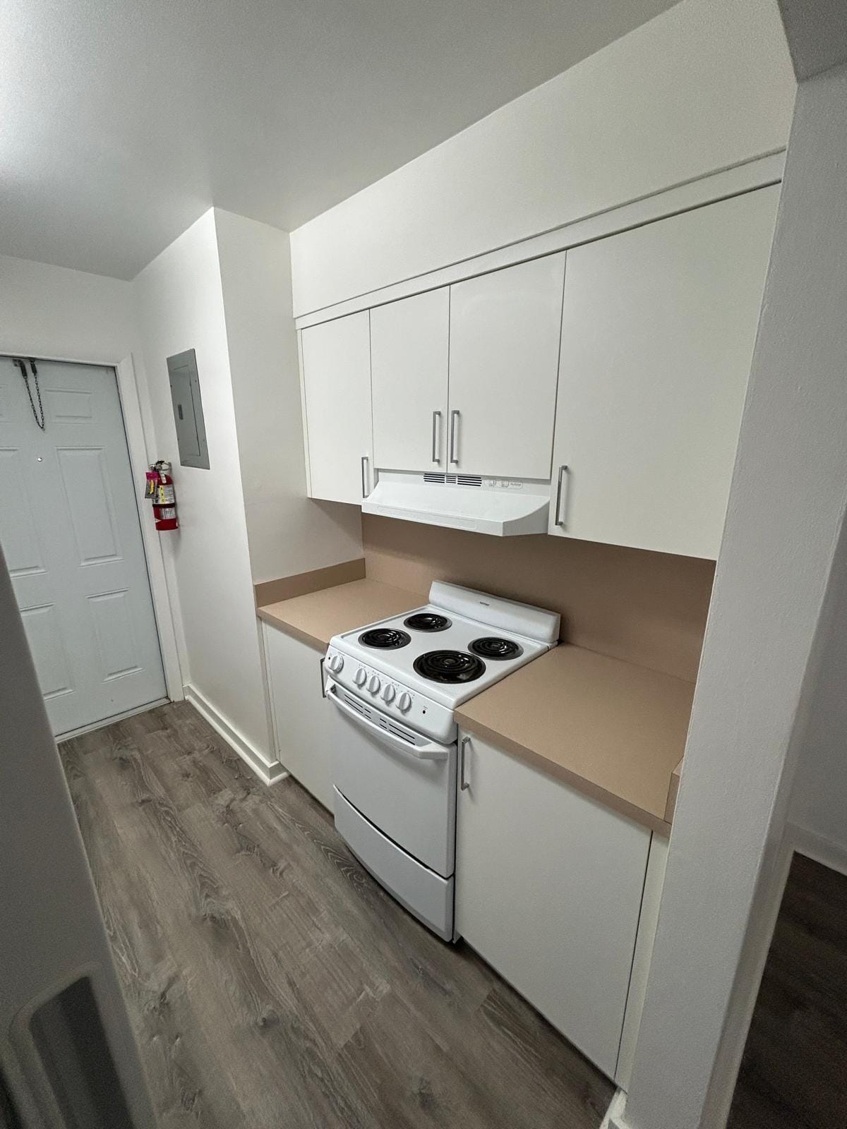 7624 Pembroke Road D — photo 3