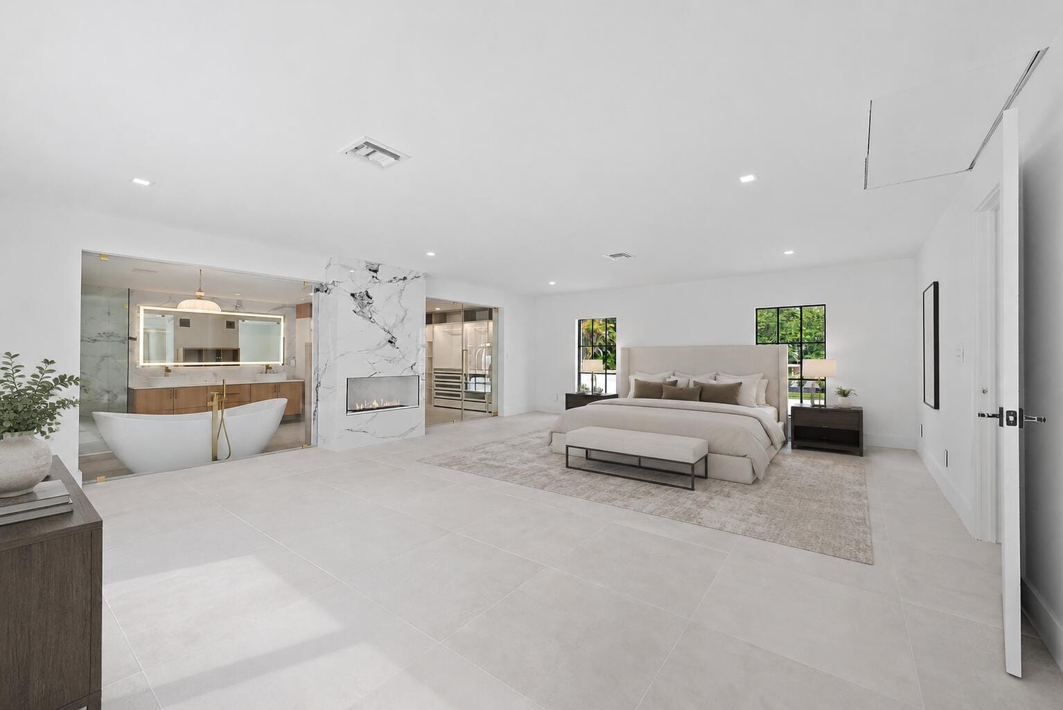 391 W Riverside Drive — photo 9