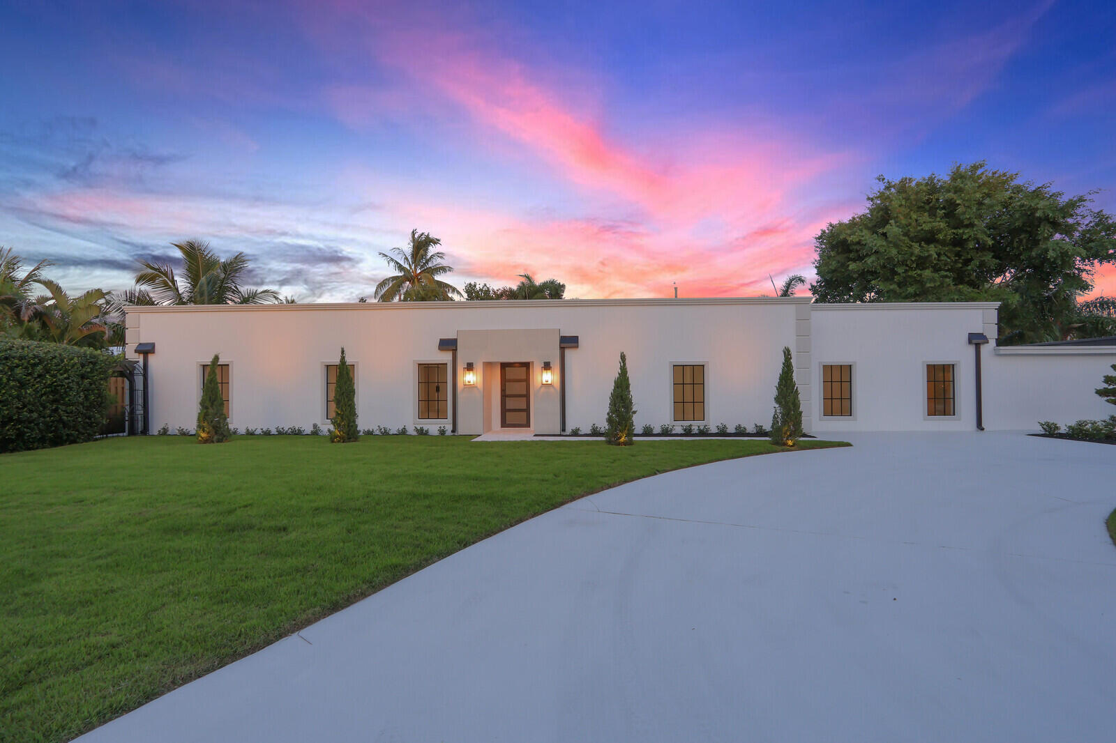 391 W Riverside Drive, Tequesta, FL 33469, Tequesta