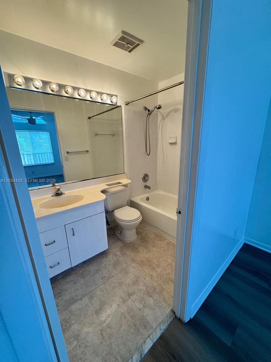 911 Coral Club Drive 911, Coral Springs, FL 33071, Coral Springs