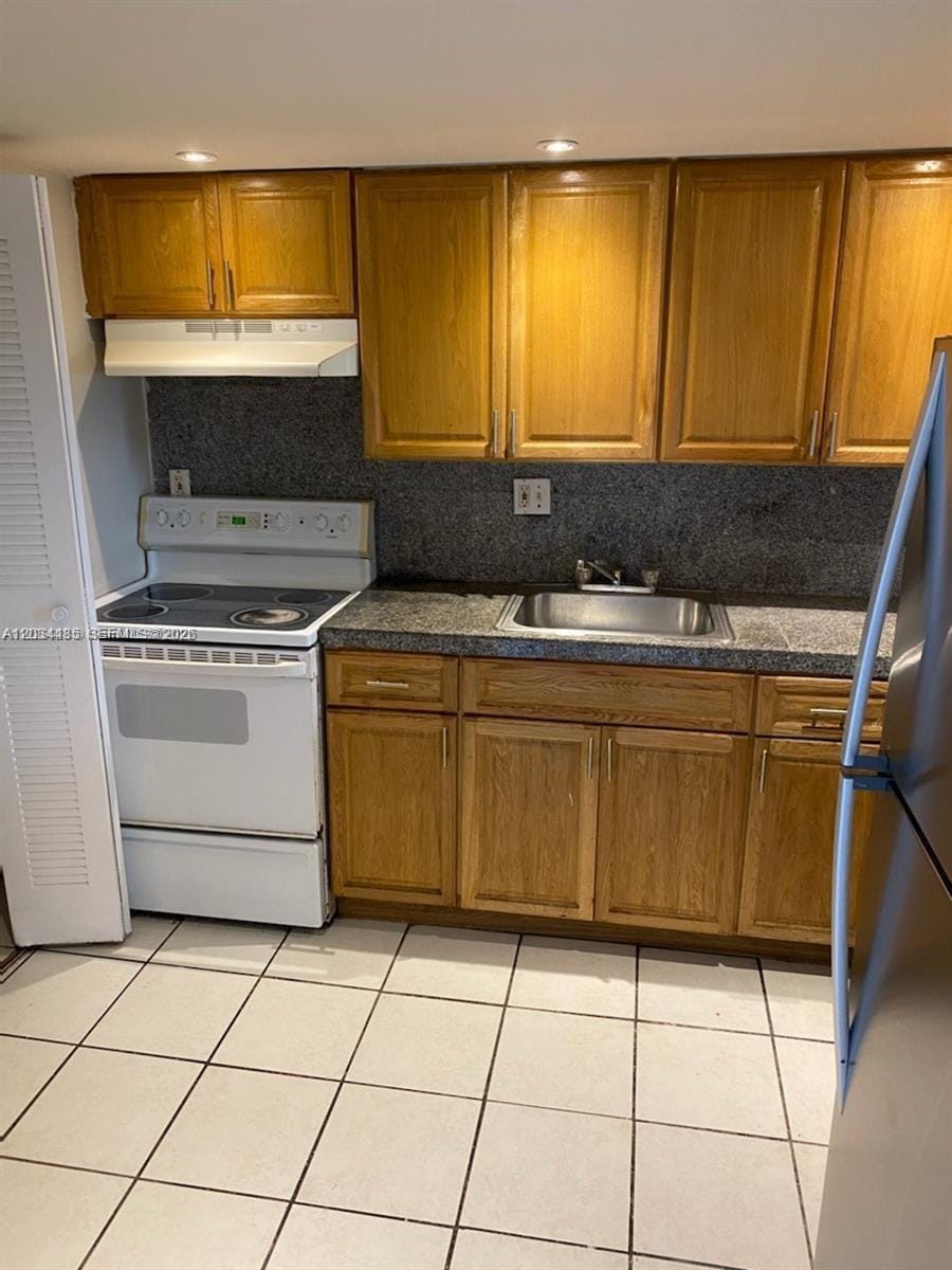 2903 N Miami Beach Boulevard 505, North Miami Beach, FL 33160 photo 3