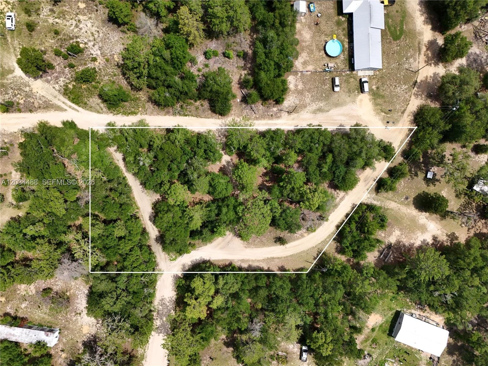 225 Mirror Lake Drive, FL 32148 photo 2