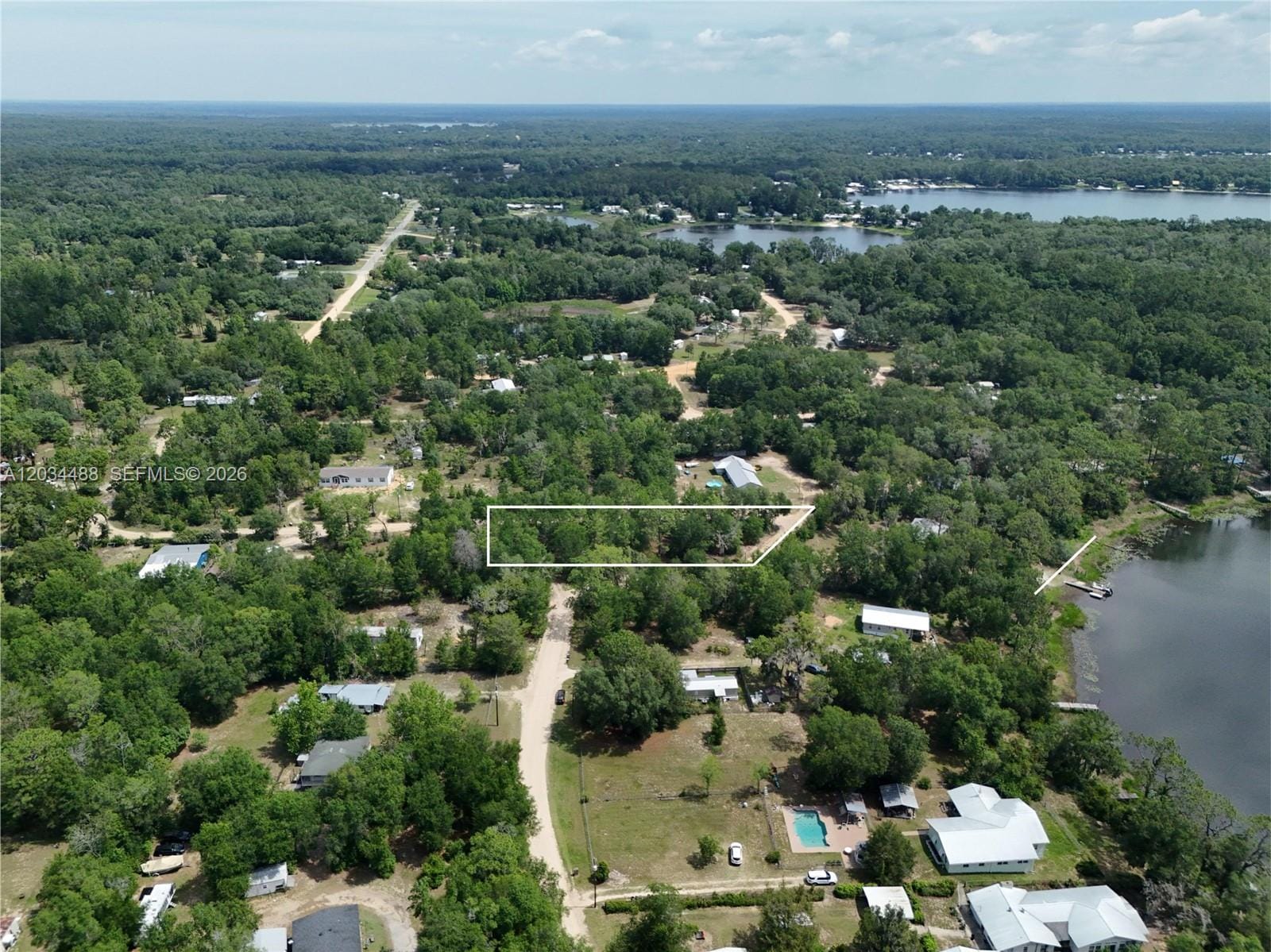 225 Mirror Lake Drive, FL 32148 photo 3