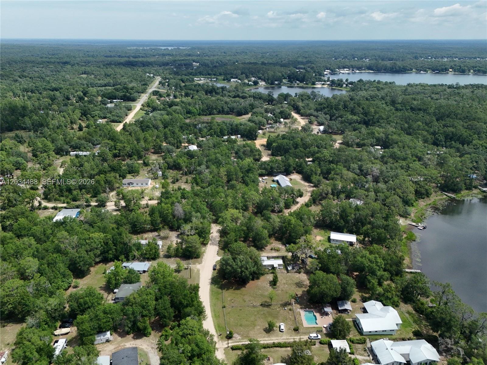 225 Mirror Lake Drive, FL 32148 photo 4