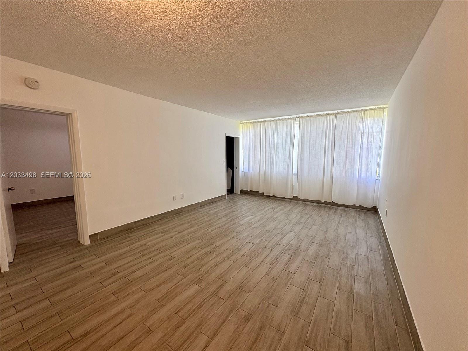 1591 NE Miami Gardens Drive 112 — photo 6